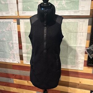 Indyeva Polartec Sherpa Snap-Placket dress